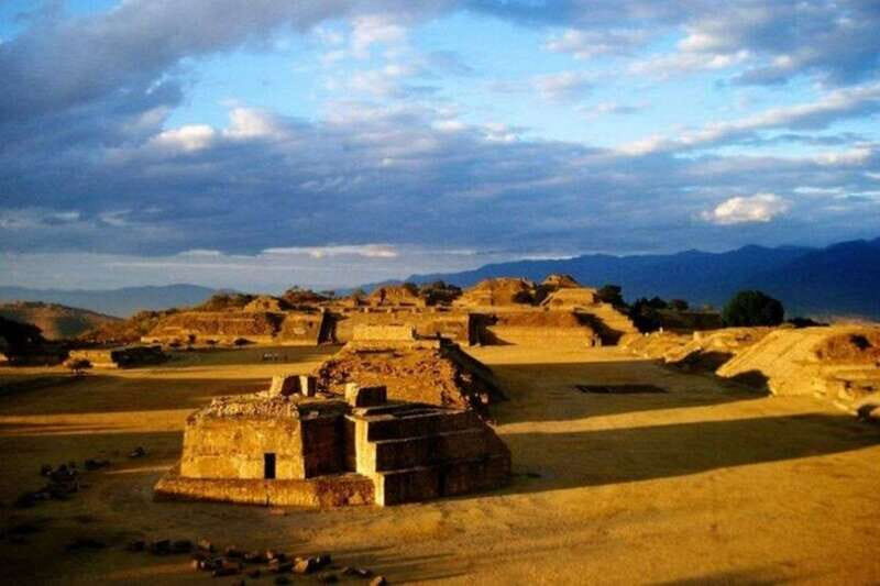 Monte Alban Walking Tour - Key Points