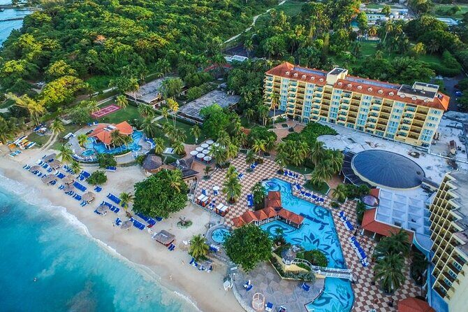 Montego Bay Airport and Jewel Dunn's River Beach Private Shuttle - Key Points