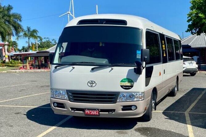 Montego Bay Airport Transfer to Resorts in Montego Bay - A Detailed Look at the Montego Bay Airport Transfer Experience