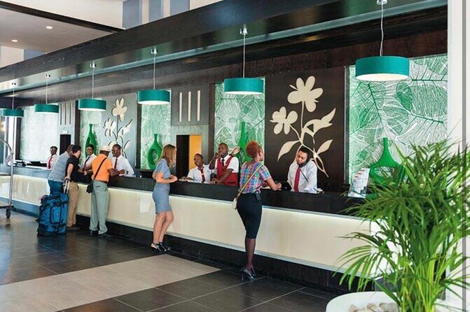 Montego Bay Airport transfer to Riu Negril - An Honest Look at the Montego Bay Airport Transfer to Riu Negril