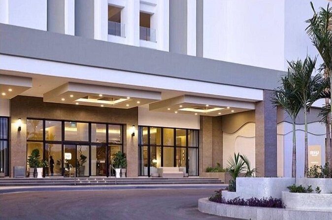 Montego Bay Airport Transfer to Riu Palace Aquarelle Hotel - Detailed Breakdown of the Experience