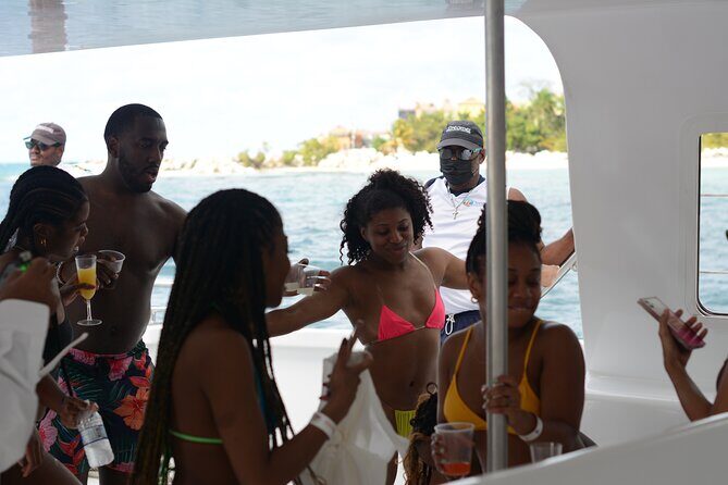 Montego Bay Catamaran: Explore Reefs with Drinks & Live Music - Who Should Consider This Tour?