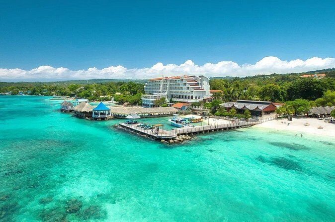 Montego Bay Jamaica Airport or Port Transfers to Ocho Rios Hotels - Who is this transfer best suited for?