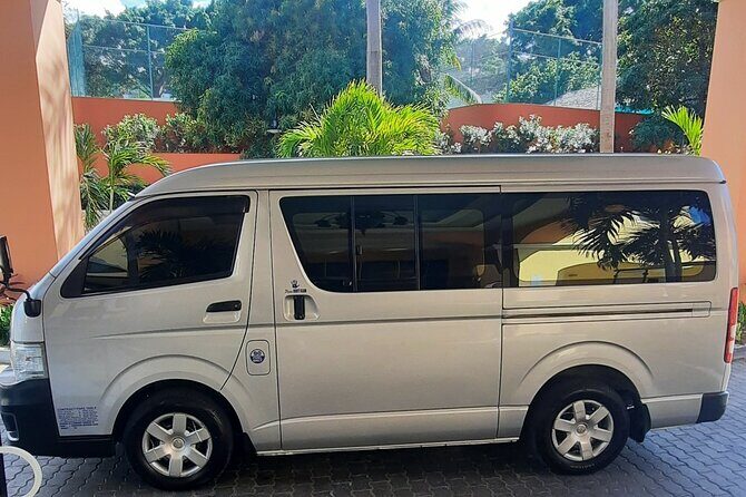 Montego Bay Jamaica MBJ Airport Transfer to Hotels in Montego Bay - Who Should Consider This Transfer?