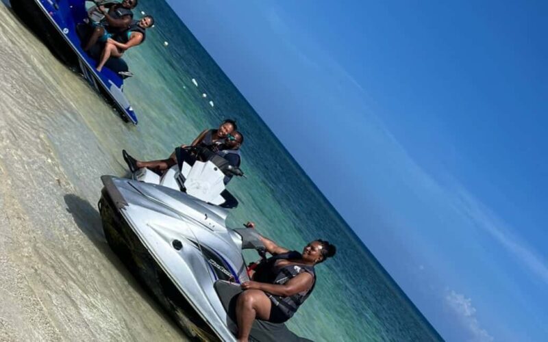 Montego Bay: Jet Ski Experience with Souvenir Shopping - Why This Tour Works for Different Travelers