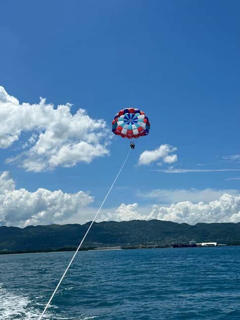 Montego Bay: Parasailing Adventure tickets - An In-Depth Look at the Parasailing Adventure in Montego Bay