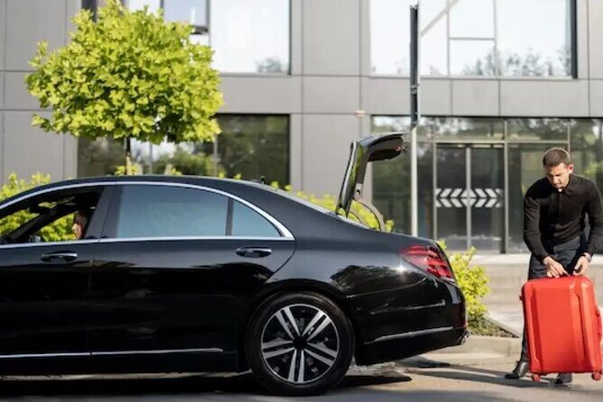 Montego Private Arrival Airport Transfer to Hotels - In-Depth Review of the Montego Private Airport Transfer