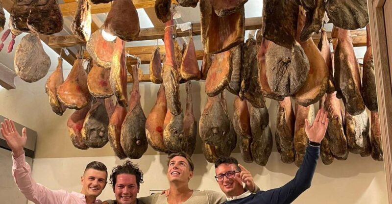Montepulciano: Cinta Senese Tour With Food Tasting - A Closer Look at the Experience
