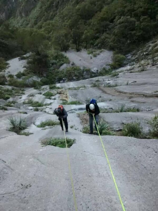 Monterrey: Hiking in Cerro de las Mitras with natural viewpoints - Key Points