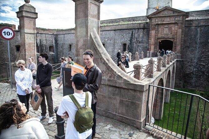 Montjuïc Walking Tour With Optional Flamenco Show - A Closer Look at the Itinerary