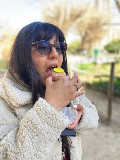Montmartre Chocolate & Pastries Food Tour w/ 6+ Tastings - Key Points