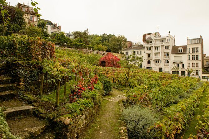 Montmartre Self-Guided Audio Tour: More Than Meets the Eye - Key Points