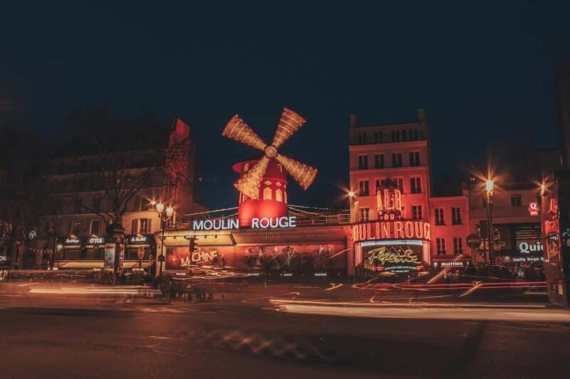 Montmartre. The artist village+its unique charm. My hood. - Key Points