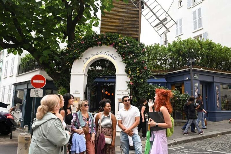 Montmartre Walking Tour with Secret Tales, Views & Croissant - Why This Tour Is a Great Value