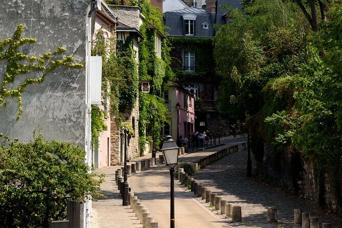 Montmartres heritage with specialties tasting Private Tour - What You Can Expect: A Detailed Breakdown