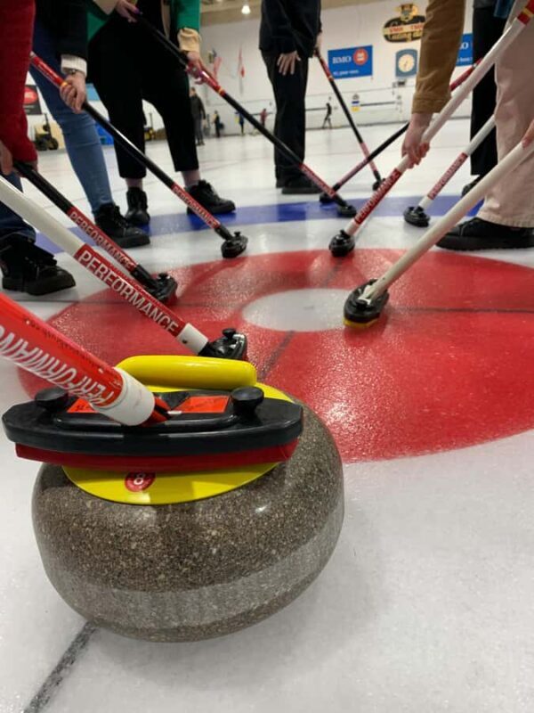 Montreal: Curling Experience with instructor and equipment - Authenticity and Fun for All
