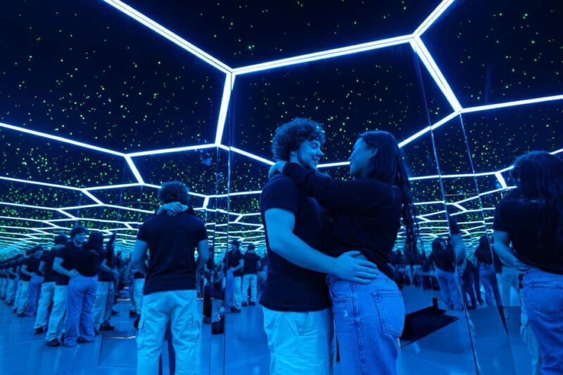 Montreal: Museum of Illusions Entry Ticket - Quick Overview