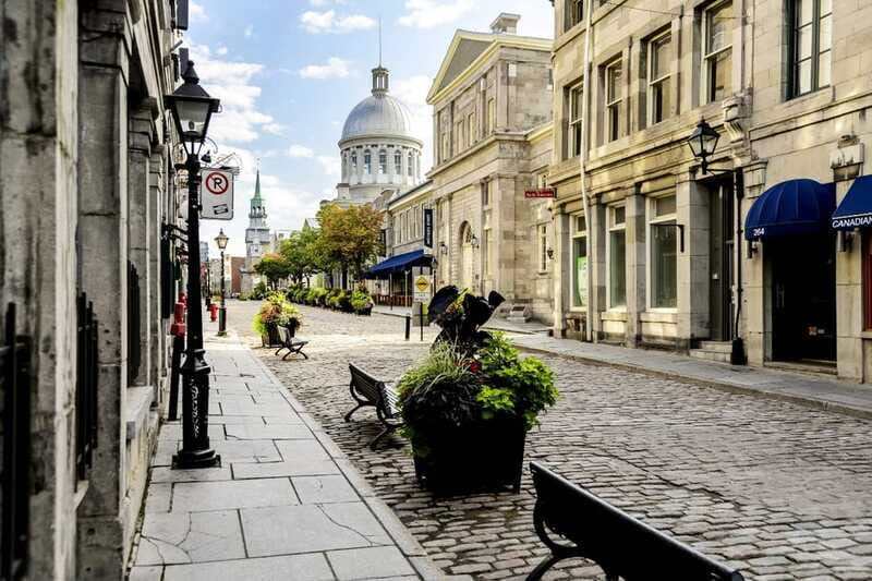 Montréal: Old Town Small Group Guided Walking Tour - Frequently Asked Questions
