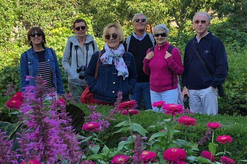 Montreal: Private custom walking tour with a guide - Key Points