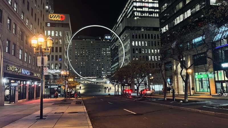 Montreal: Private Tailored Night Walk for Layover Travelers - FAQs