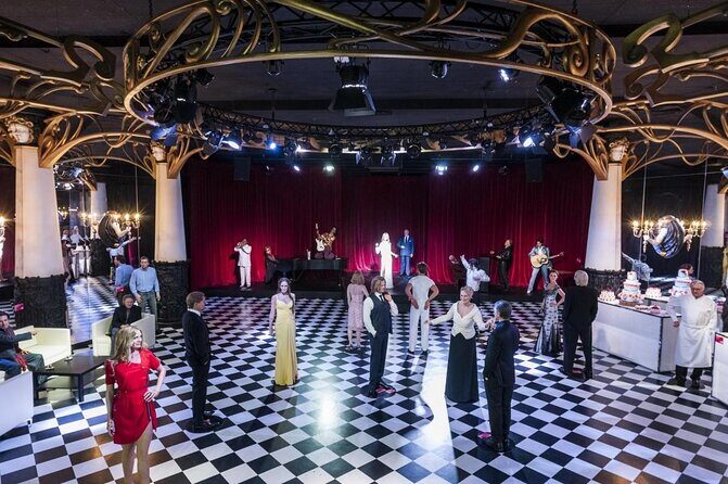 Montreal self-guided walking tour and scavenger hunt - Exploring Montreal with a Self-Guided Walking Tour and Scavenger Hunt