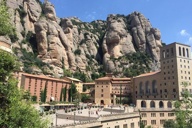 Montserrat & best winery private tour experience with a local expertise - Discovering Montserrat and Penedés: An Authentic Catalan Journey