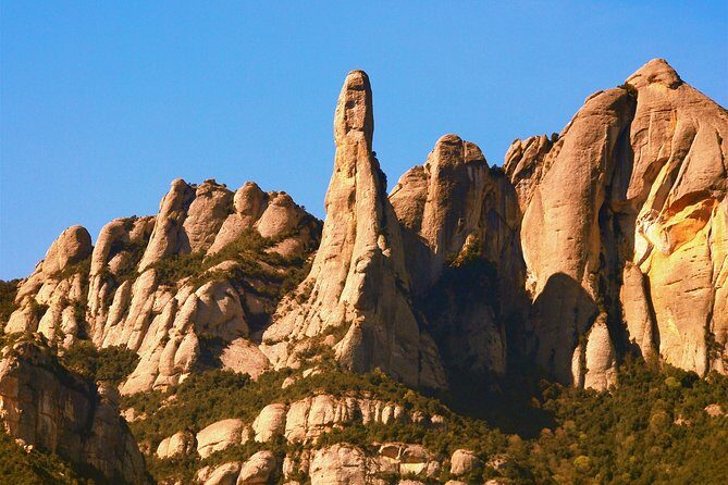 Montserrat Half Day with Cable Car and Easy Hike from Barcelona - Practical Considerations