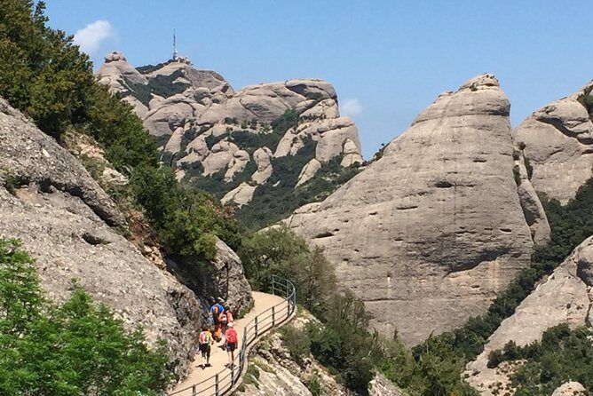 Montserrat Monastery Small Group Tour and Hiking Experience - Introduction: An Authentic Day Away from the Crowds