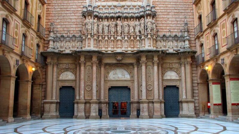 Montserrat: Morning or Afternoon Half-Day Trip with Pickup - Authenticity and Local Flavor