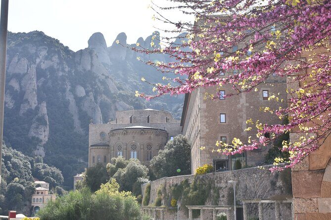 Montserrat Mountain Hiking Tour to Sant Jeroni, Small Group - FAQ
