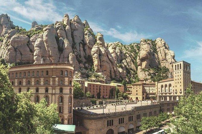 Montserrat Private Tour with La Moreneta Access and Hotel Pickup - Summing Up: Is This Tour Worth It?
