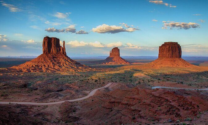 Monument Valley Backcountry Tour - Experience the Heart of Monument Valley with the Backcountry Tour