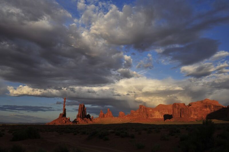 Monument Valley: Guided Sunset Tour - A Closer Look at the Monument Valley Sunset Tour