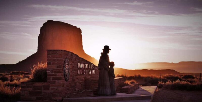 Monument Valley: Guided Tour of Secluded Locations - Key Points