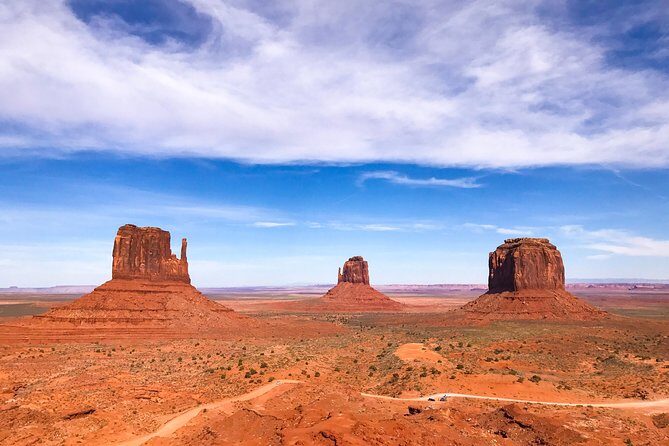 Monument Valley Loop Drive Tour - A Deep Dive into the Monument Valley Loop Drive Tour