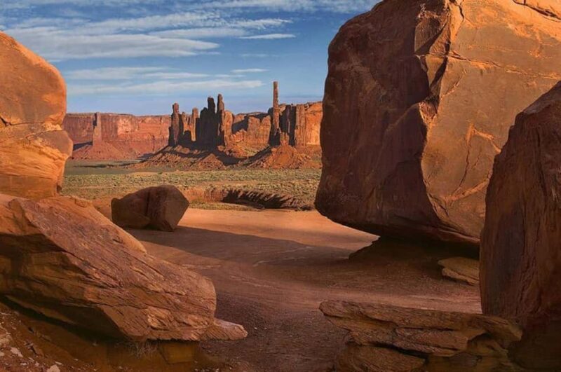Monument Valley: Mystery Valley Historical Ruins Tour - Key Points
