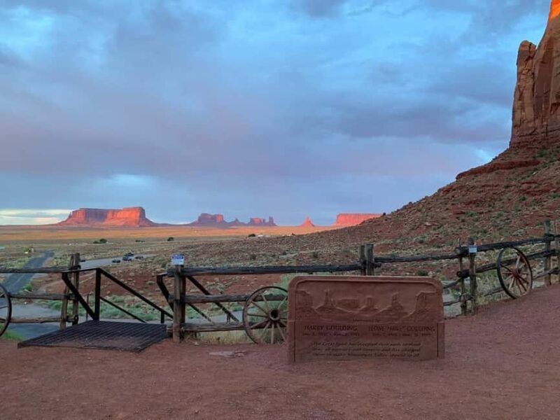 Monument Valley: Sunrise or Sunset Tour with Navajo Guide - The Guides and Cultural Insights