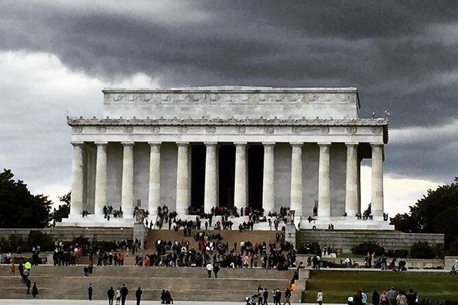 Monuments and Memorials Architecture Tour - FAQ