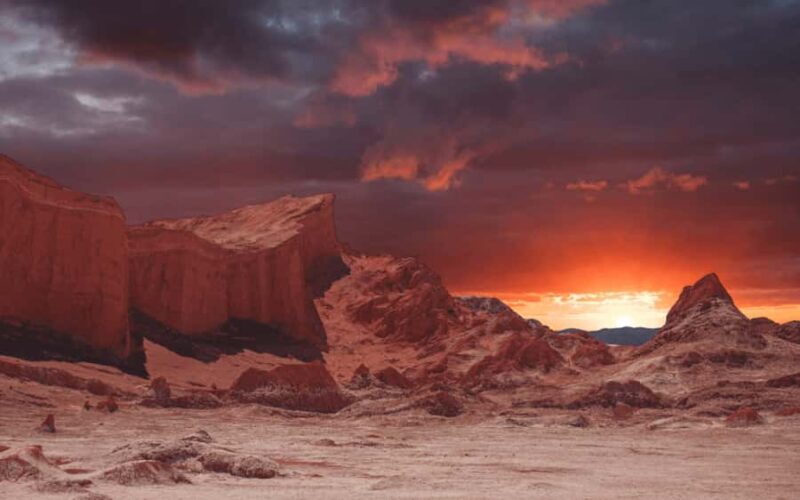 MOON VALLEY IN SAN PEDRO DE ATACAMA - Key Points