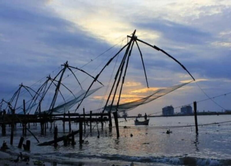 Moonlight Cycling Tour of Kochi - Key Points