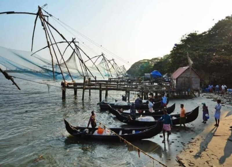 Moonlight Cycling Tour of Kochi - Detailed Breakdown of the Itinerary