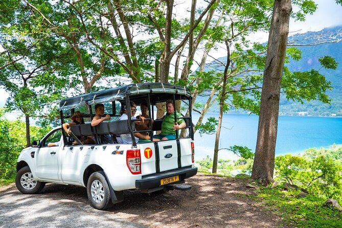 Moorea Aito 4WD Safari Tour - Half day - Exploring Moorea with the Aito 4WD Safari Tour