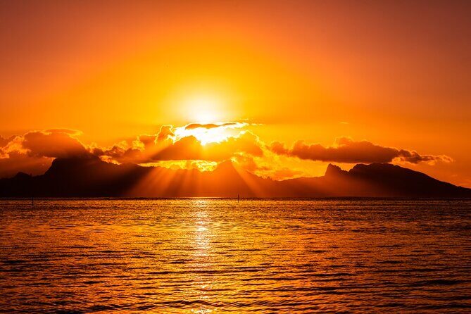 Moorea Sunset Boat Trip - FAQs