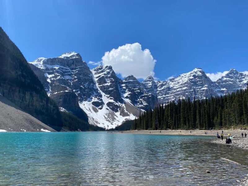 Moraine Lake 1.5hr & Lake Louise Shuttle from Canmore/Banff - FAQ
