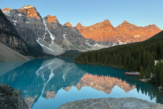 Moraine Lake and Lake Louise Sunrise Tour from Banff - Detailed Review of the Moraine Lake and Lake Louise Sunrise Tour from Banff