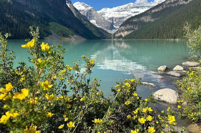 Moraine Lake And Lake Louise Tour from Banff - FAQ