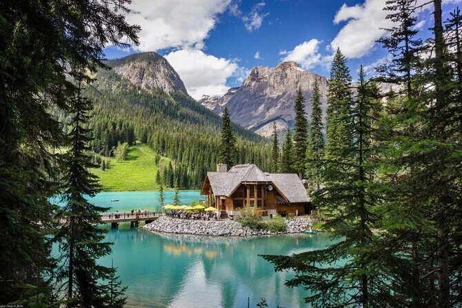 Moraine Lake, Louise, Emerald Lake, Johnston Canyon, Banff Town - FAQ