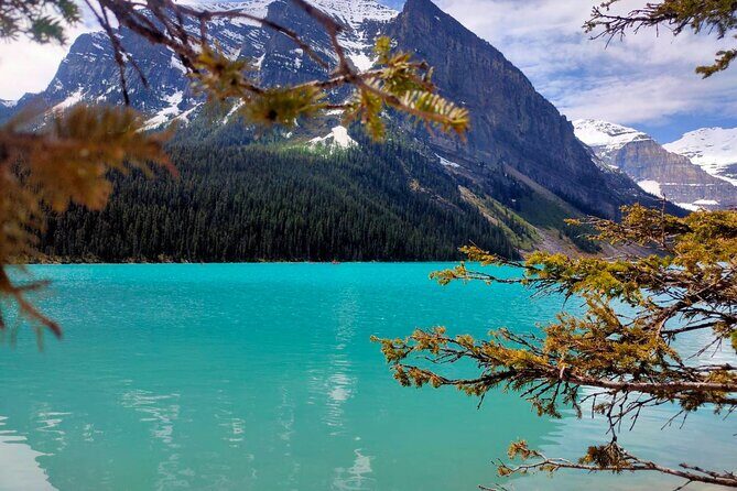 Moraine Lake,Lake Louise,Emerald& Peyto Lake 4 lakes from Canmore - FAQ