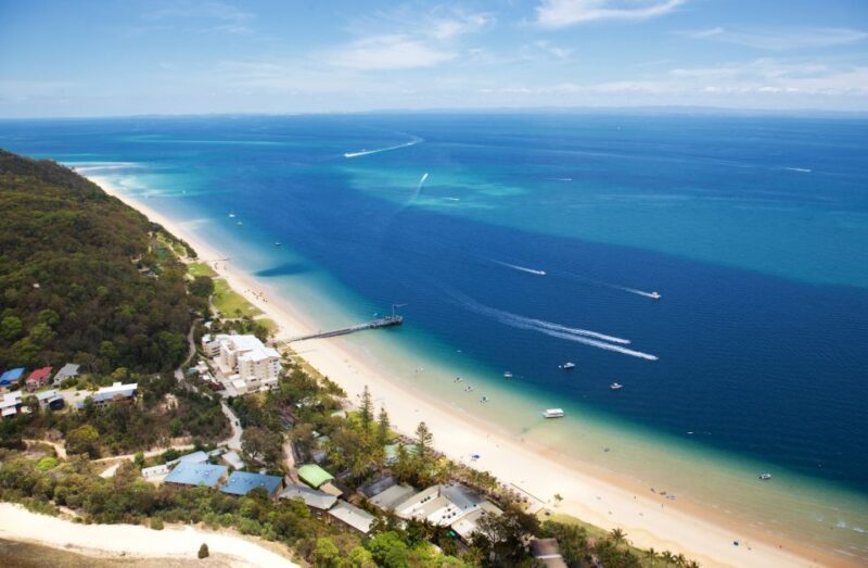Moreton Island: Desert Safari Tour & Dolphin Viewing - Sunset and Dolphins