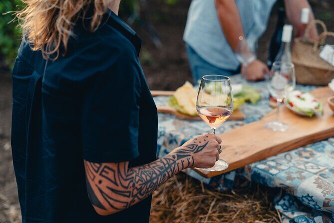 Morigine Wine Lovers-Aperitif in the Vineyard at Sunset - In-Depth Review of the Morigine Wine Lovers Experience